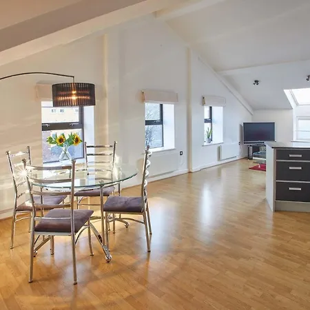 Host & - No 7 Regent House Apartment *